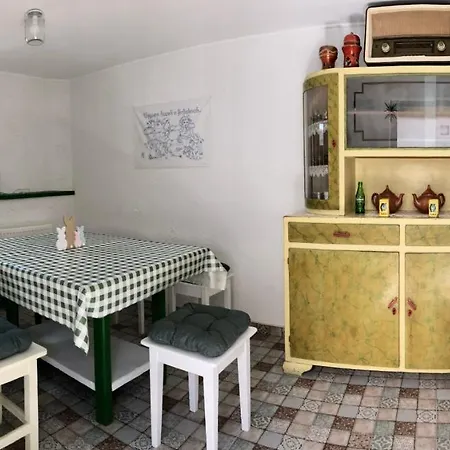 Guest house Ladislaus Schnaps-haus Falusi Vendeghaz Csolnok