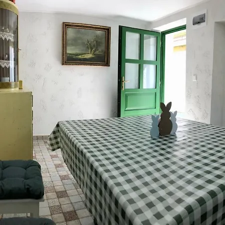 Penzion Ladislaus Schnaps-haus Falusi Vendeghaz 3*