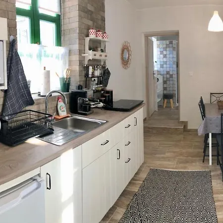 Pensionat Ladislaus Schnaps-haus Falusi Vendeghaz 3*